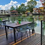 Waterside Hotel