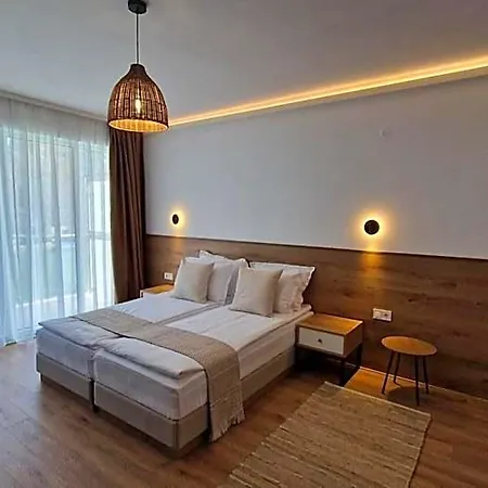 Waterside Hotel 3*