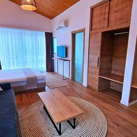 Waterside Hotel 3*