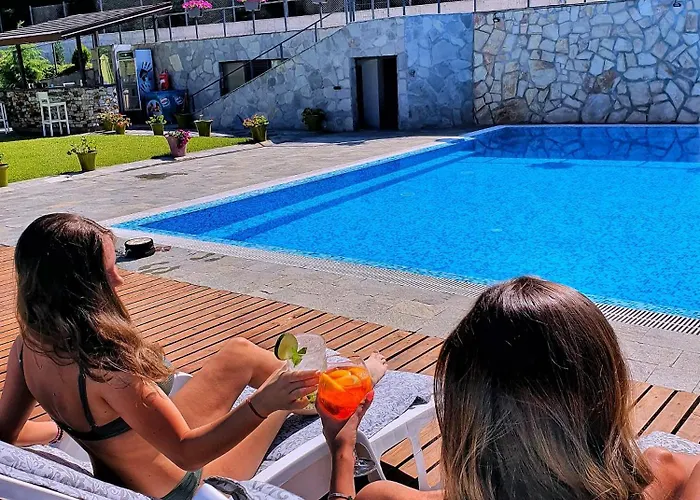 Waterside מלון 3*