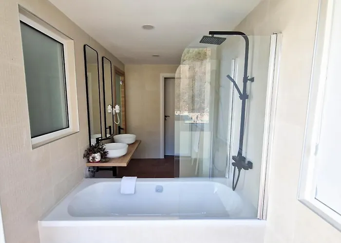 Waterside 3* אוגניאנובו