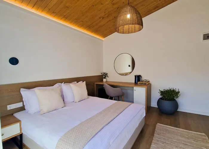 Waterside מלון אוגניאנובו