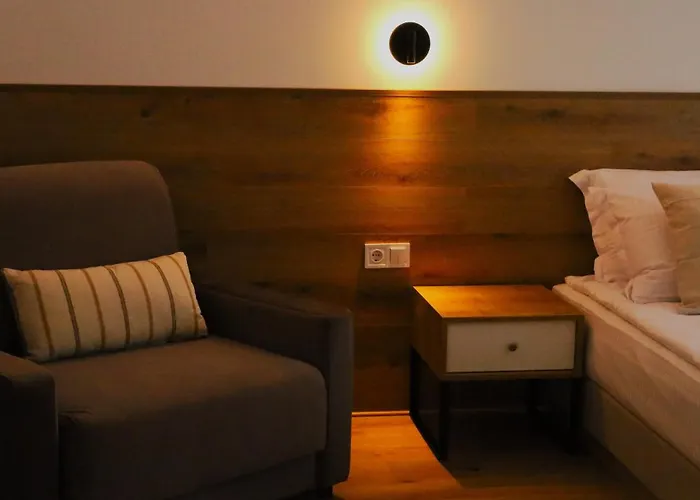 Waterside מלון 3*